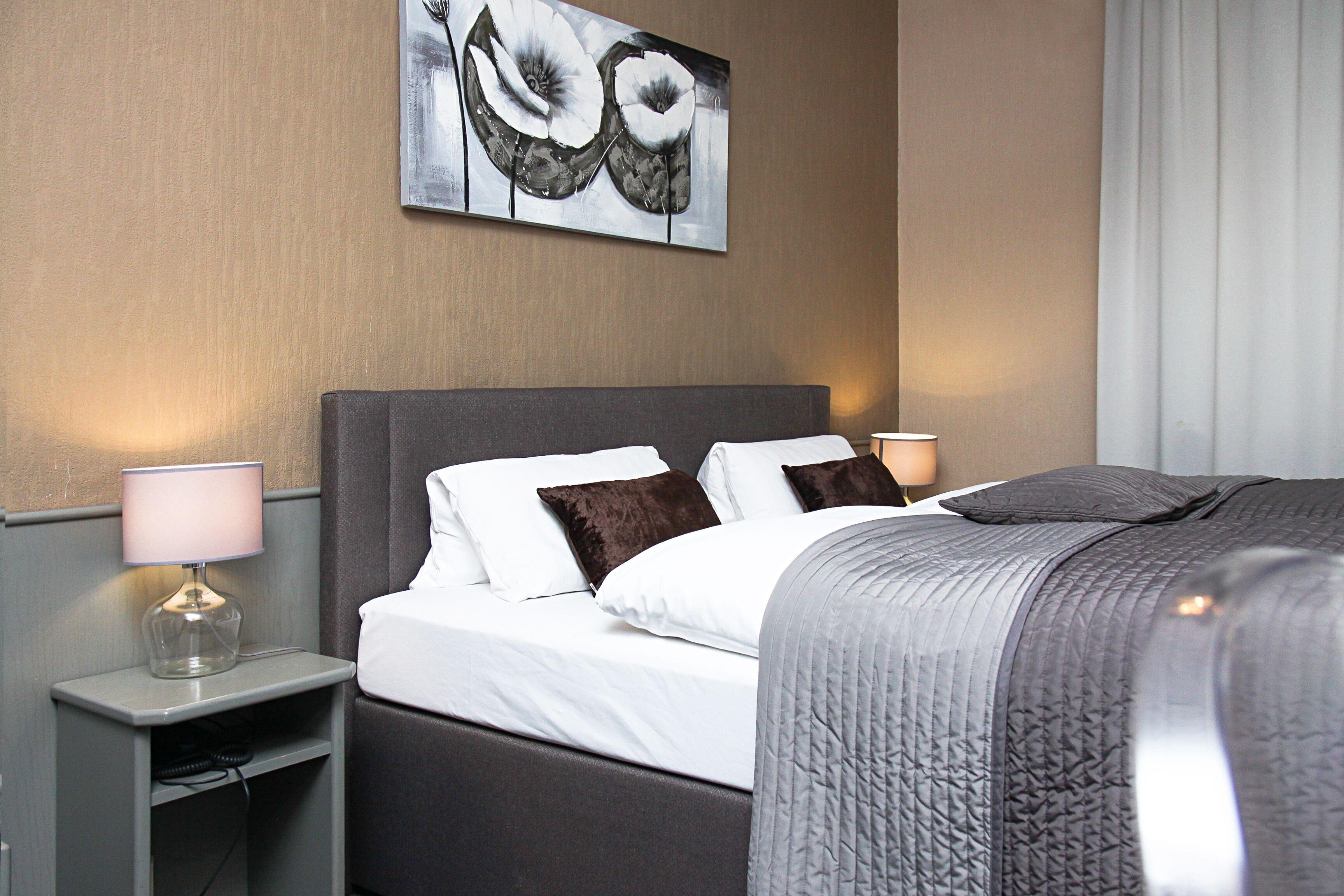 Hotel Lux - Dusseldorf — Photos 3